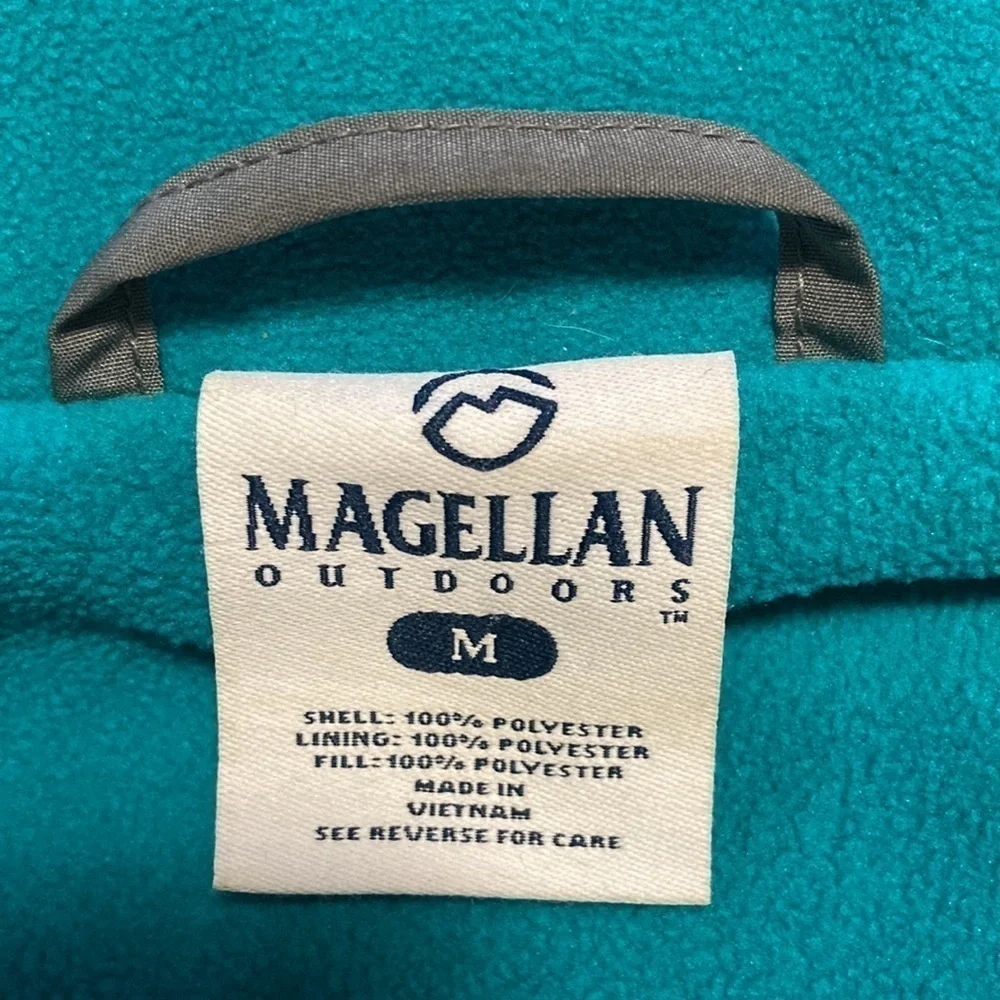 Magellan outdoor jacket grey with teal fleece lining size M